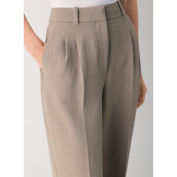 Aritzia Effortless Pant – Size 10 - Picture 1 of 7
